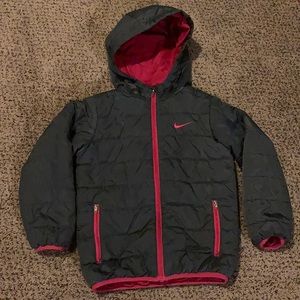 Girls Nike Puffer Quilted Coat size 6 (M)
